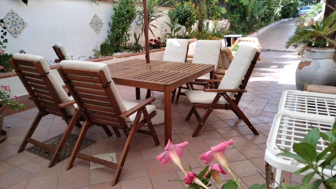 B&B Casa Augusto Luxury Сан-Леоне Экстерьер фото