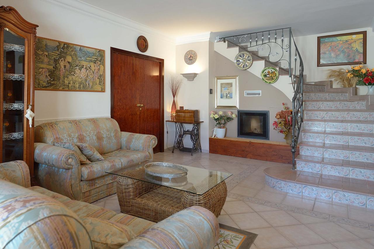 B&B Casa Augusto Luxury Сан-Леоне Экстерьер фото
