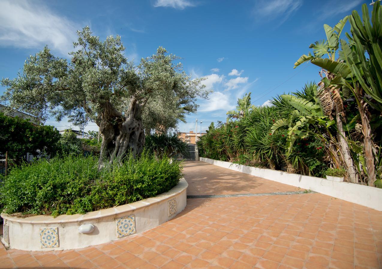 B&B Casa Augusto Luxury Сан-Леоне Экстерьер фото